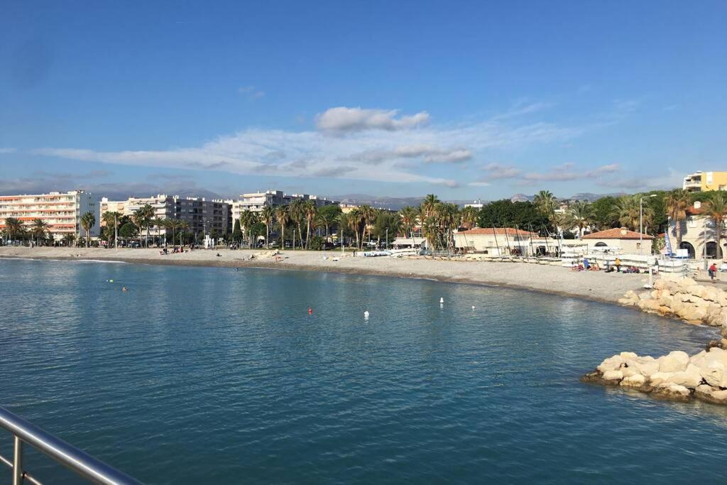 Charmant Appartement Bord De Mer, Plage Кан сюр Мер Екстериор снимка